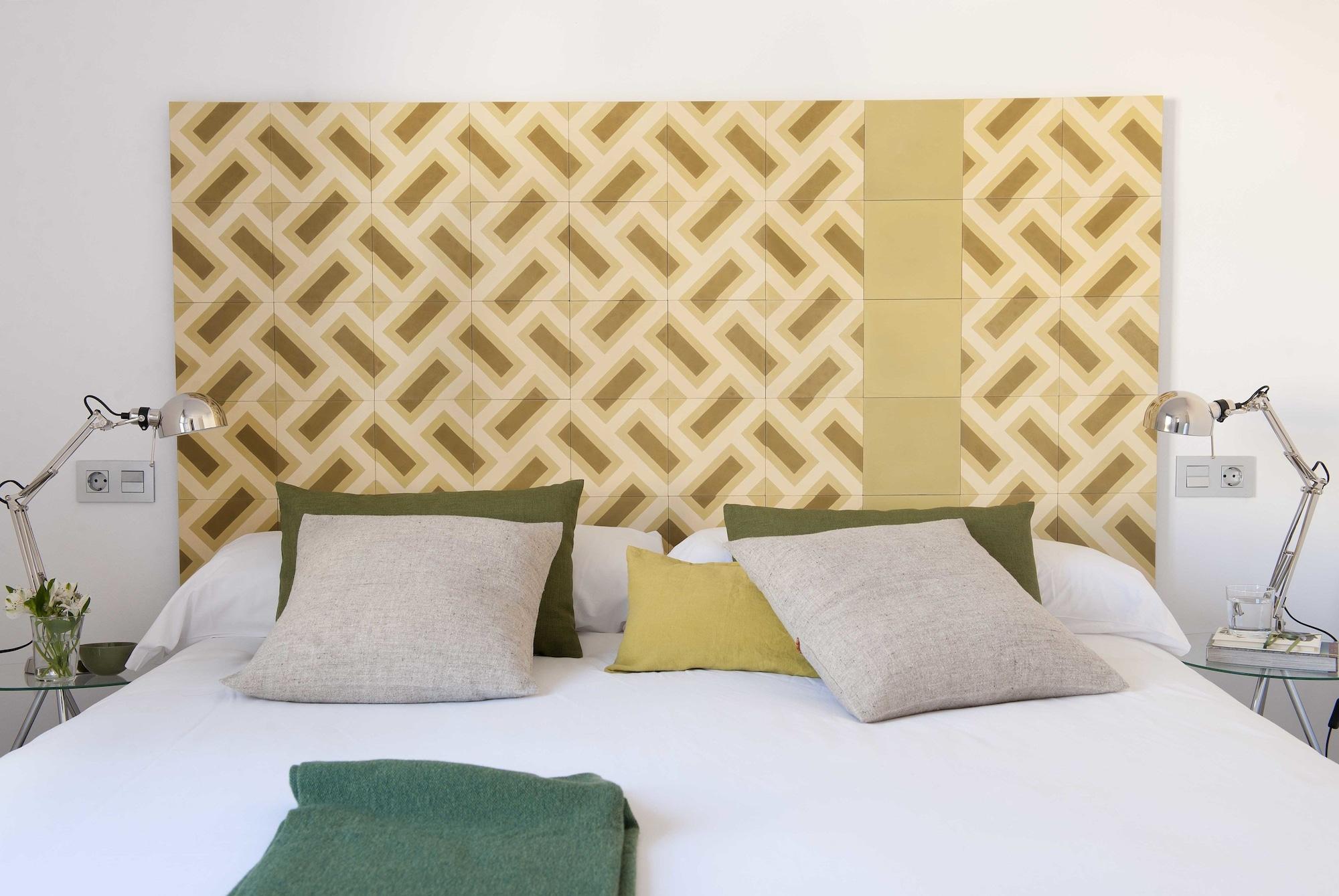 Eric Voekel Boutique Apartments - Atocha Suites Мадрид Екстериор снимка